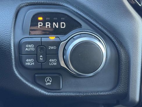 Used 2025 RAM 1500 Big Horn image 27