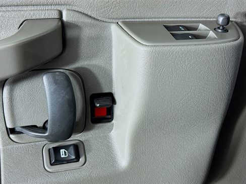 Used 2022 Chevrolet Express 2500 w/ Driver Convenience Package image 20