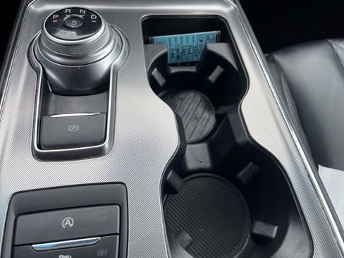 Used 2024 Ford Edge Titanium image 29