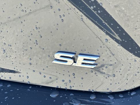 New 2026 Toyota Camry SE AWD/4WD image 19