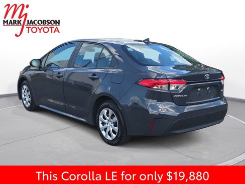 Used 2024 Toyota Corolla LE FWD image 13