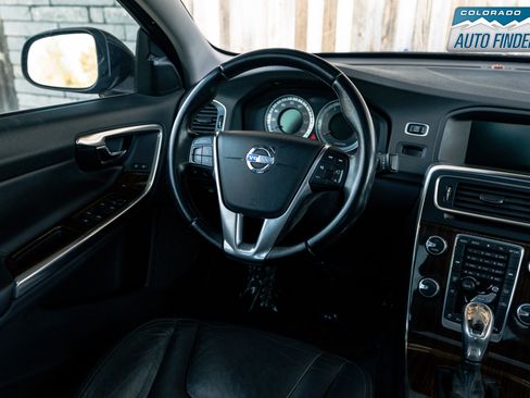 Used 2013 Volvo S60 T5 image 18