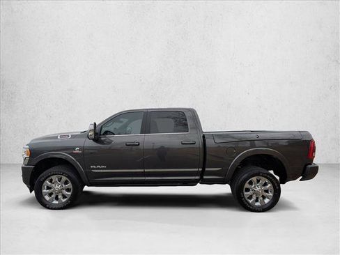 Used 2024 RAM 2500 Limited AWD/4WD image 9