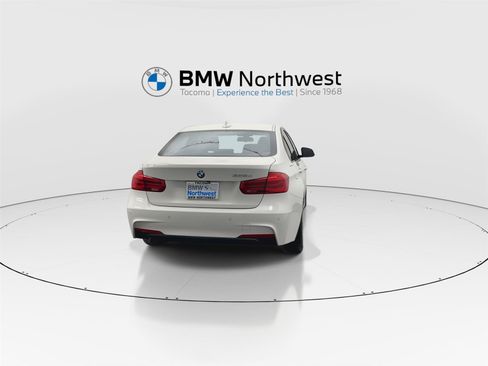 Used 2017 BMW 328d Sedan w/ M Sport Package image 2