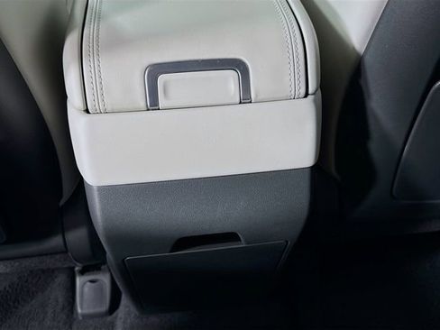 Certified 2025 Hyundai Santa Fe SEL image 25