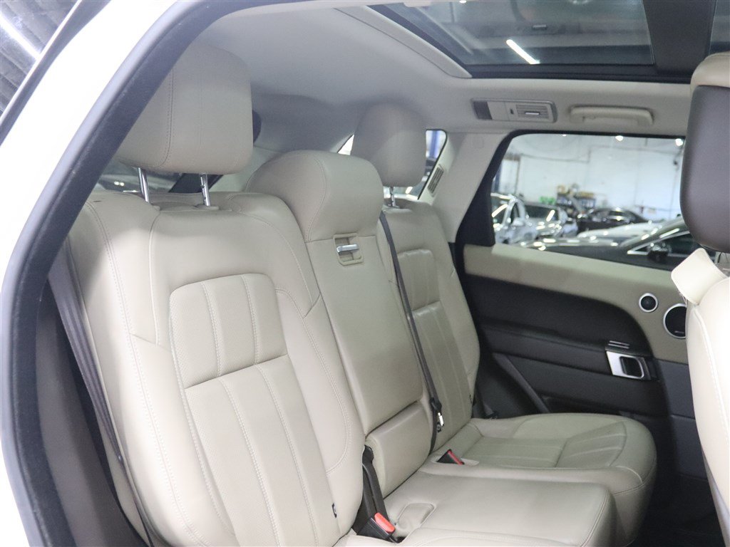 Used 2018 Land Rover Range Rover Sport HSE AWD/4WD image 23