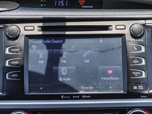 Used 2016 Toyota Highlander XLE FWD image 16