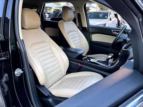 Used 2018 Ford Edge SEL w/ Equipment Group 201A image 8