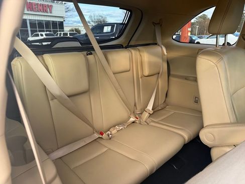 Used 2019 Toyota Highlander Limited image 19