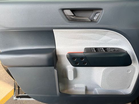 Used 2024 Ford Maverick XLT FWD image 25