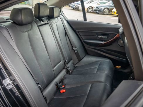 Used 2013 BMW 335i xDrive Sedan AWD/4WD image 13