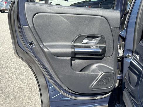 Used 2021 Mercedes-Benz GLA 250 4MATIC image 13