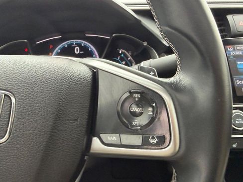 Used 2020 Honda Civic Touring image 13