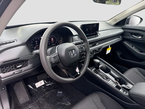 New 2025 Honda Accord SE image 7