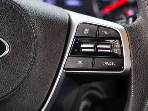 Used 2020 Kia Sorento LX FWD image 14