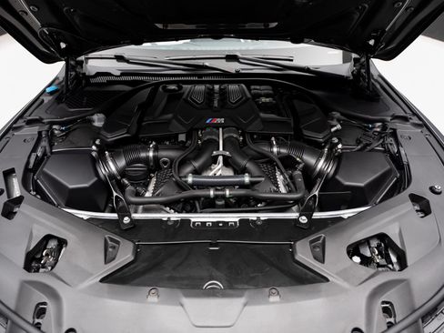 Used 2020 BMW M8 Convertible AWD/4WD image 79