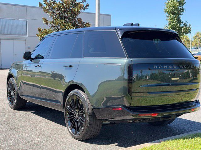 Used 2025 Land Rover Range Rover Long Wheelbase SE AWD/4WD image 6
