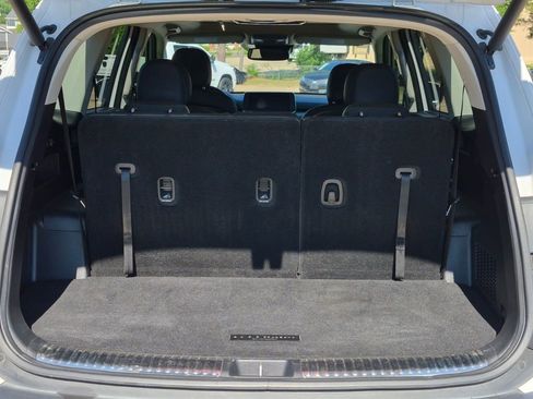 Used 2021 Kia Telluride SX w/ Towing Package FWD image 9