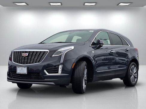 Certified 2025 Cadillac XT5 Premium Luxury image 8