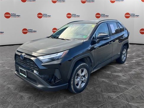 Used 2024 Toyota RAV4 LE image 3
