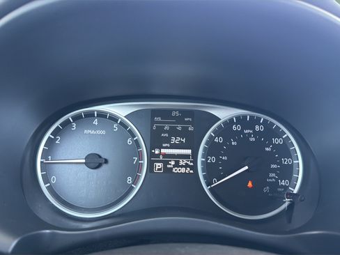 Certified 2025 Nissan Kicks Play S FWD image 10