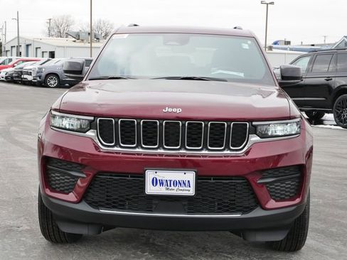 New 2026 Jeep Grand Cherokee Laredo w/ Trailer Tow Package AWD/4WD image 2