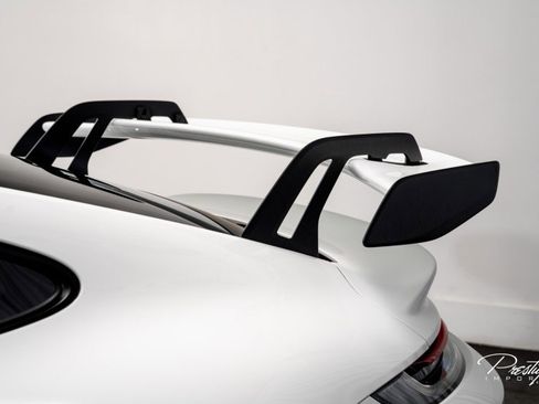 Used 2022 Porsche 911 GT3 image 6