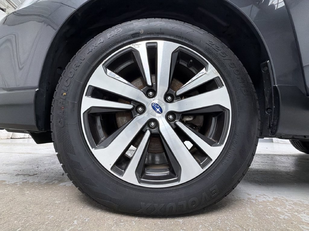 Used 2019 Subaru Outback 2.5i Limited AWD/4WD image 22
