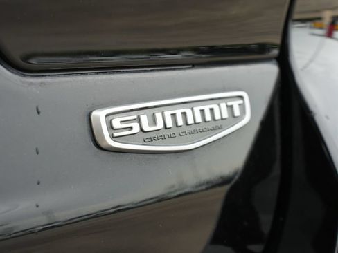 Used 2022 Jeep Grand Cherokee Summit w/ Adv Protech Group IV AWD/4WD image 19