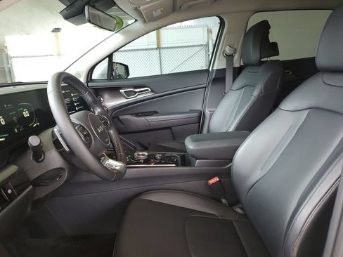 Certified 2023 Kia Sportage EX AWD/4WD image 18