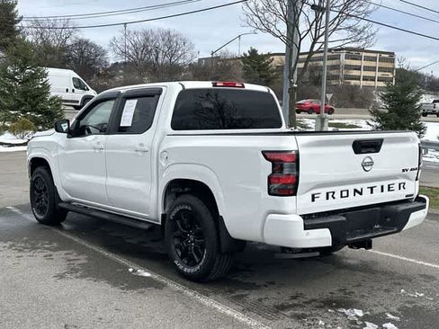 Used 2023 Nissan Frontier SV w/ Midnight Edition Package image 29
