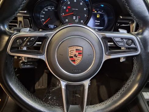 Used 2020 Porsche Macan AWD/4WD image 9