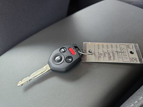 Used 2025 Subaru Crosstrek 2.0i image 28