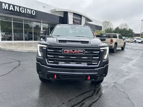 New 2026 GMC Sierra 2500 AT4 w/ AT4 Premium Plus Package AWD/4WD image 17