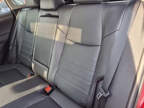 Used 2023 Toyota RAV4 XLE Premium image 10