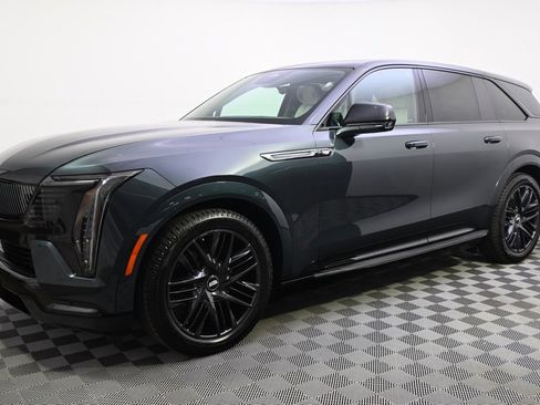 New 2025 Cadillac Escalade IQ Sport 1 w/ LPO, ONYX Package image 2