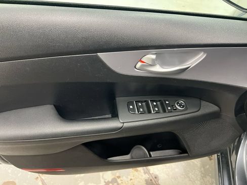 Used 2024 Kia Forte LXS FWD image 20