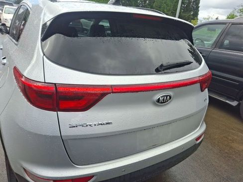 Used 2019 Kia Sportage EX w/ Option Group 040 AWD/4WD image 7