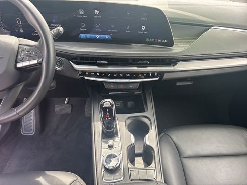 Used 2025 Cadillac XT4 Premium Luxury AWD/4WD image 28