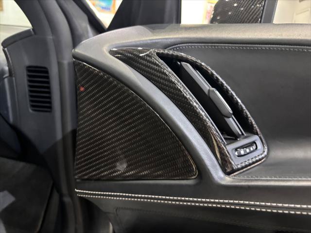 Used 2017 Audi R8 V10 w/ Carbon Exterior Package AWD/4WD image 30