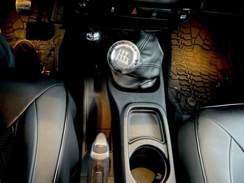 Used 2015 Jeep Wrangler Unlimited Sahara w/ Max Tow Package image 14