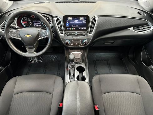 Used 2024 Chevrolet Malibu LT FWD image 18