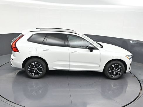 Used 2026 Volvo XC60 B5 Core AWD/4WD image 19