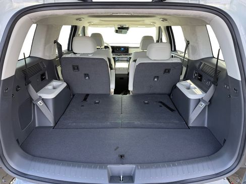 Used 2025 Hyundai Santa Fe Calligraphy image 17