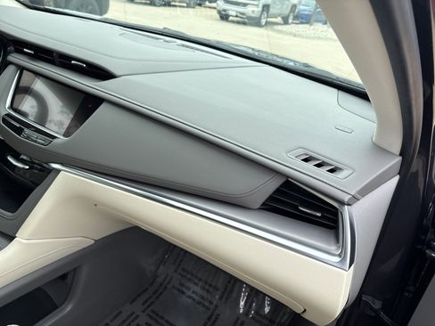 Used 2019 Cadillac XT5 Luxury AWD/4WD image 21