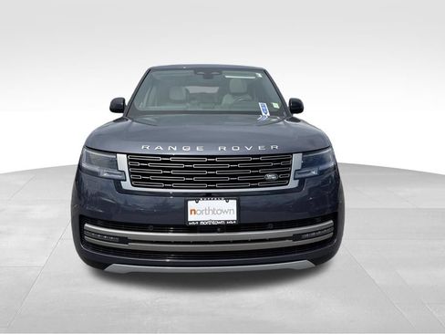 Used 2024 Land Rover Range Rover SE AWD/4WD image 2