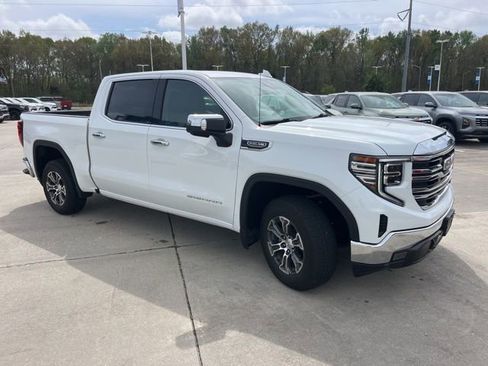 Used 2024 GMC Sierra 1500 SLT RWD image 13