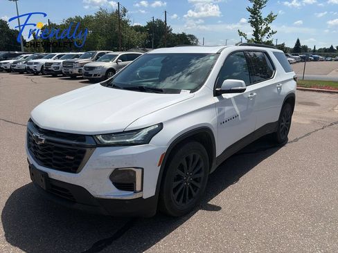 Certified 2023 Chevrolet Traverse RS w/ LPO, Floor Liner Package AWD/4WD image 1