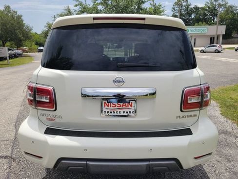 Used 2020 Nissan Armada Platinum w/ Captain's Chairs Package RWD image 8