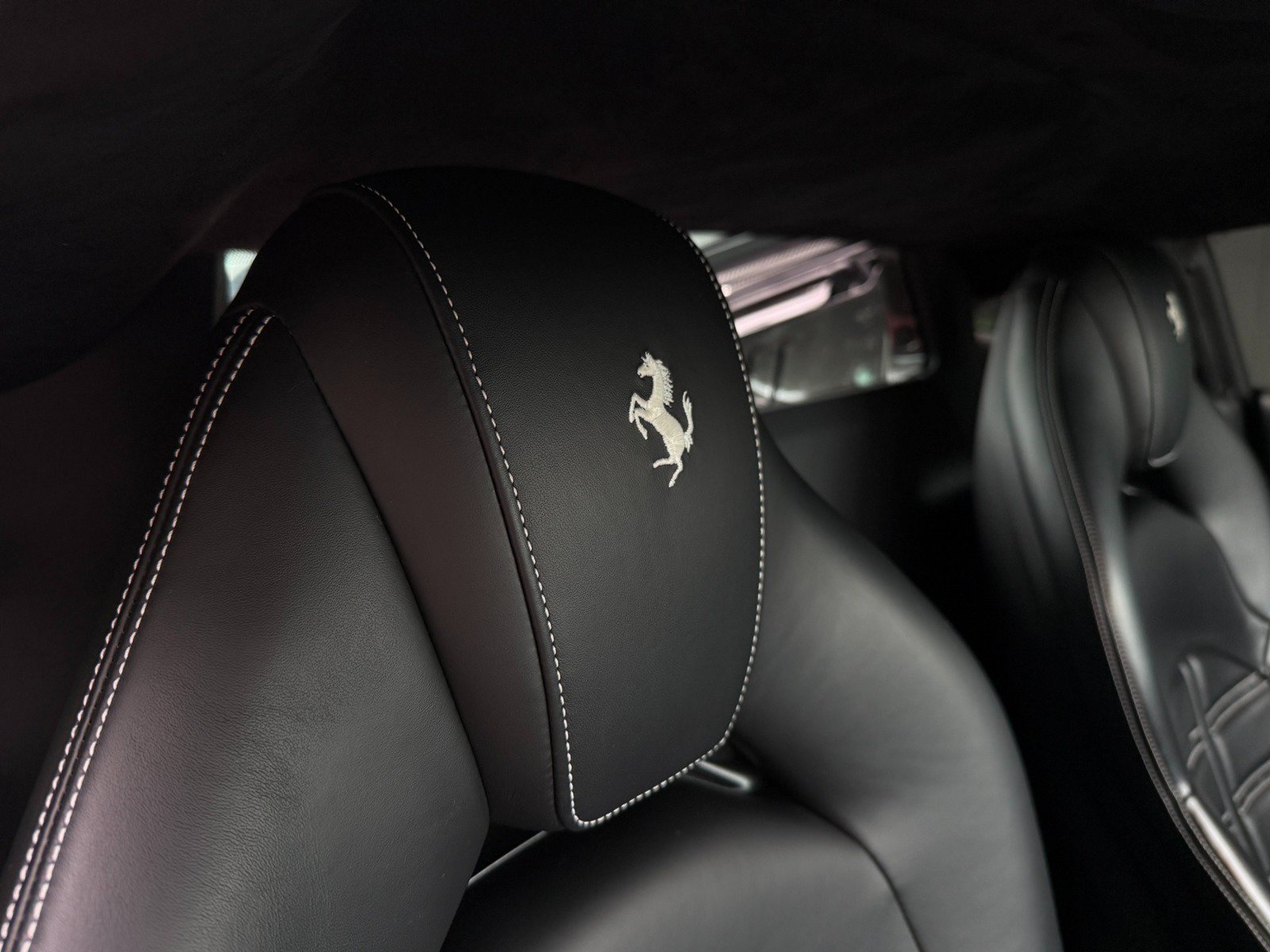 Used 2016 Ferrari 488 GTB RWD image 32